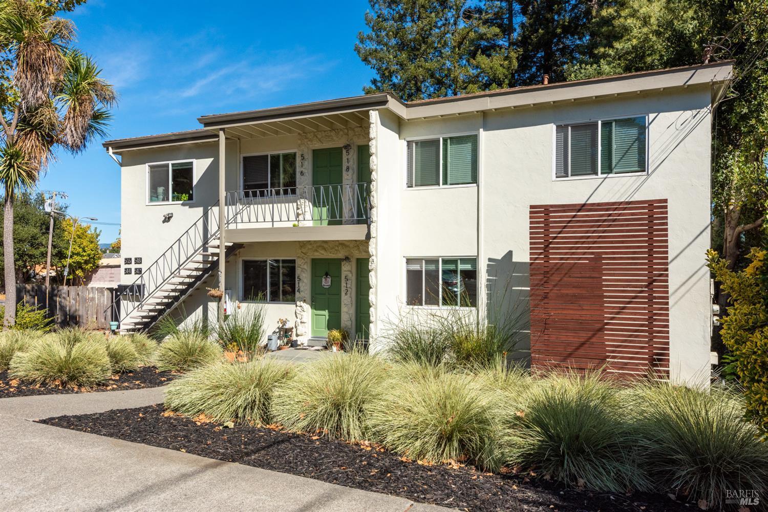 Petaluma, California, 94952, United States, ,Residential,For Sale,1992562