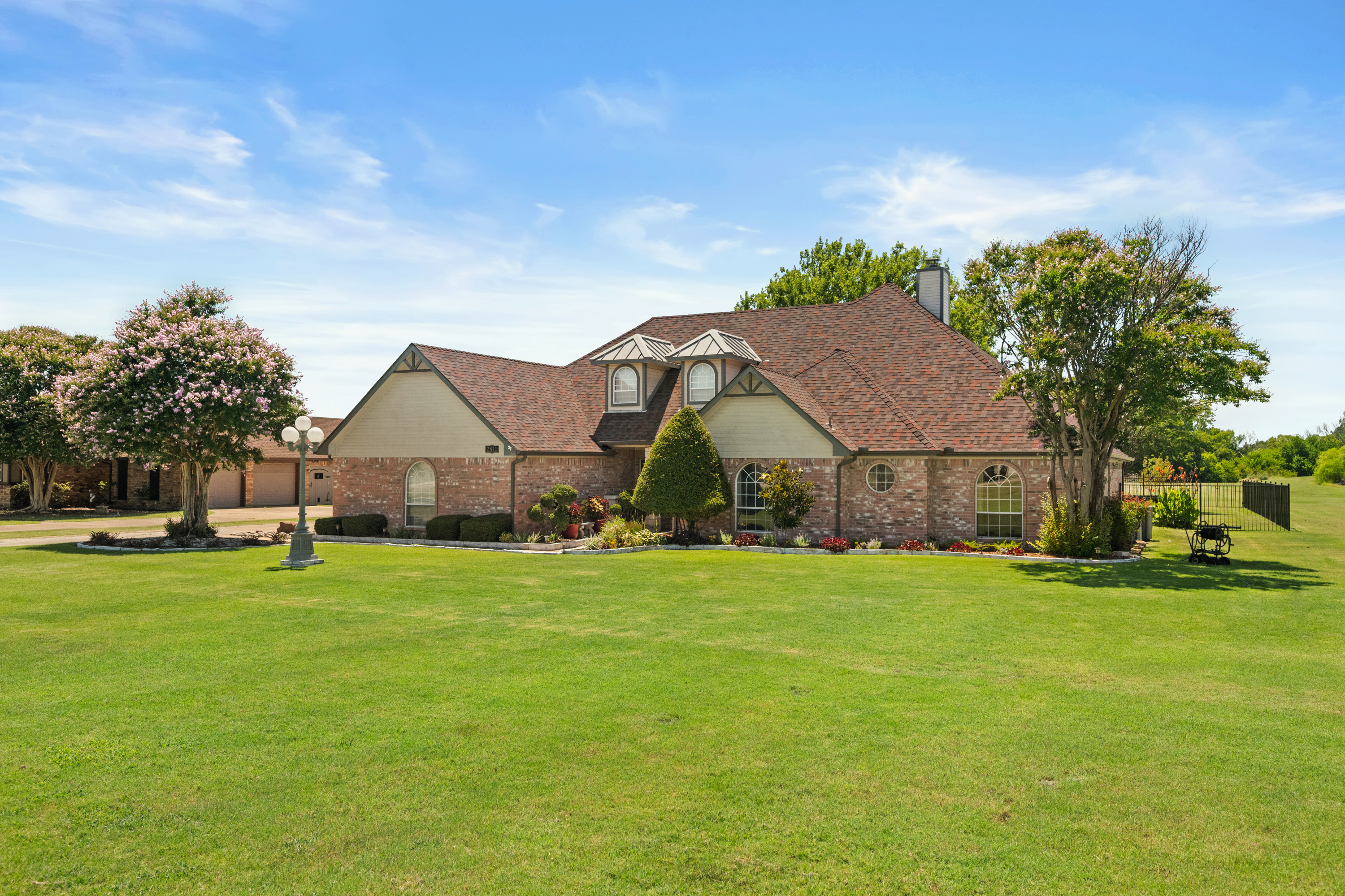 Caddo Mills, Texas, 75135, United States, 4 Bedrooms Bedrooms, ,3 BathroomsBathrooms,Residential,For Sale,2006415