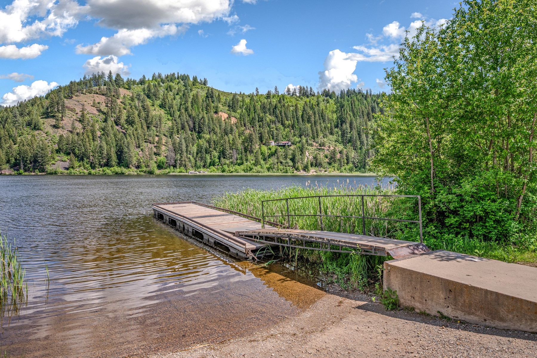  Lake Retreat on Private Acreage - 物件實景