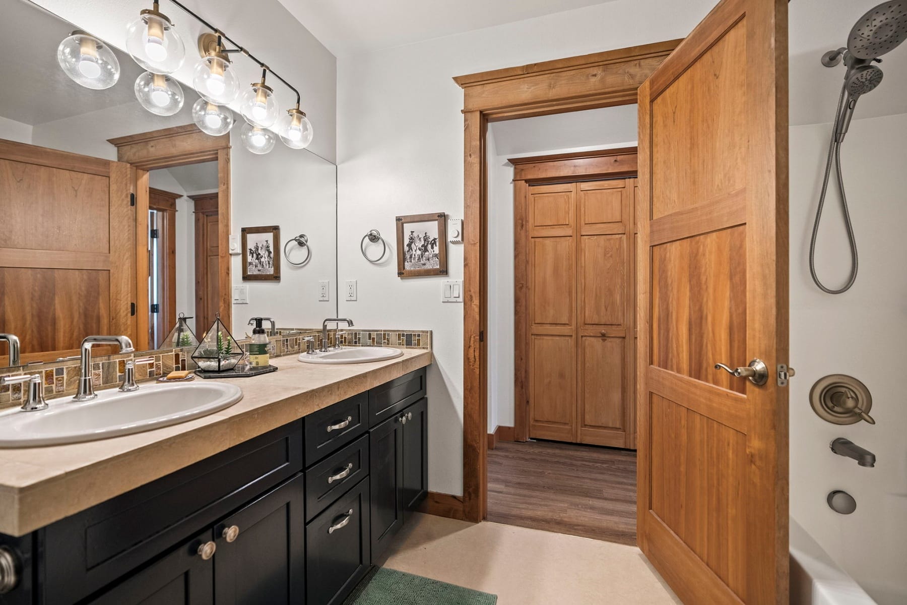  2073 NW Shevlin Crest Drive Bend, OR 97703 - 物件實景