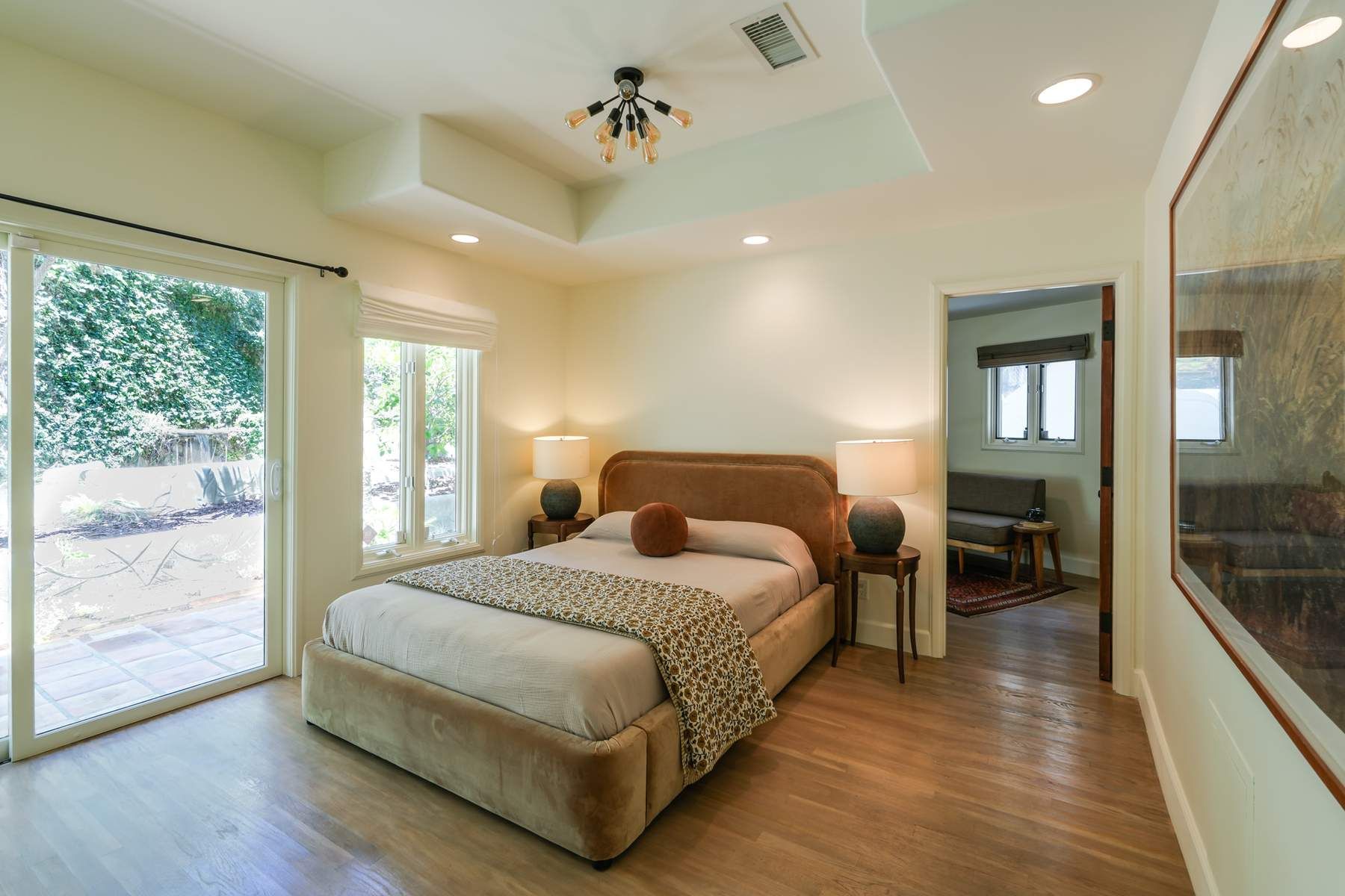  2216 East Live Oak Drive - 物件實景