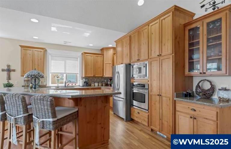 Salem, Oregon, 97306, United States, 4 Bedrooms Bedrooms, ,3 BathroomsBathrooms,Residential,For Sale,1989443