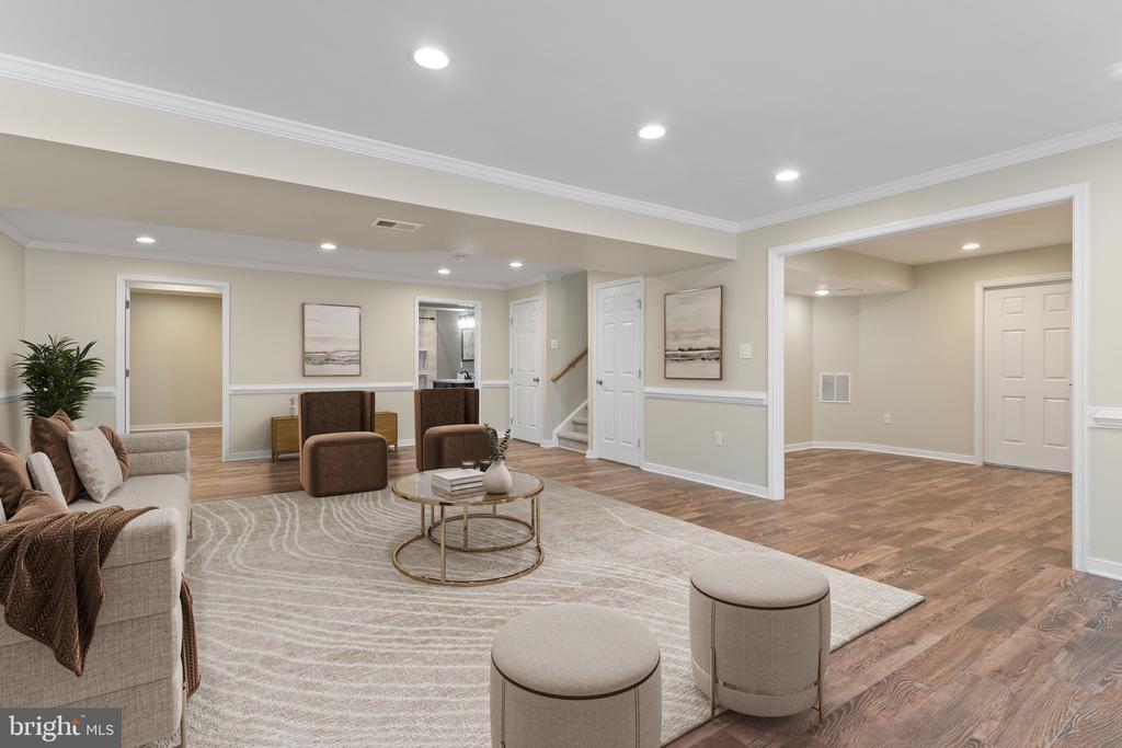 Fredericksburg, Virginia, 22408, United States, 4 Bedrooms Bedrooms, ,4 BathroomsBathrooms,Residential,For Sale,1932682