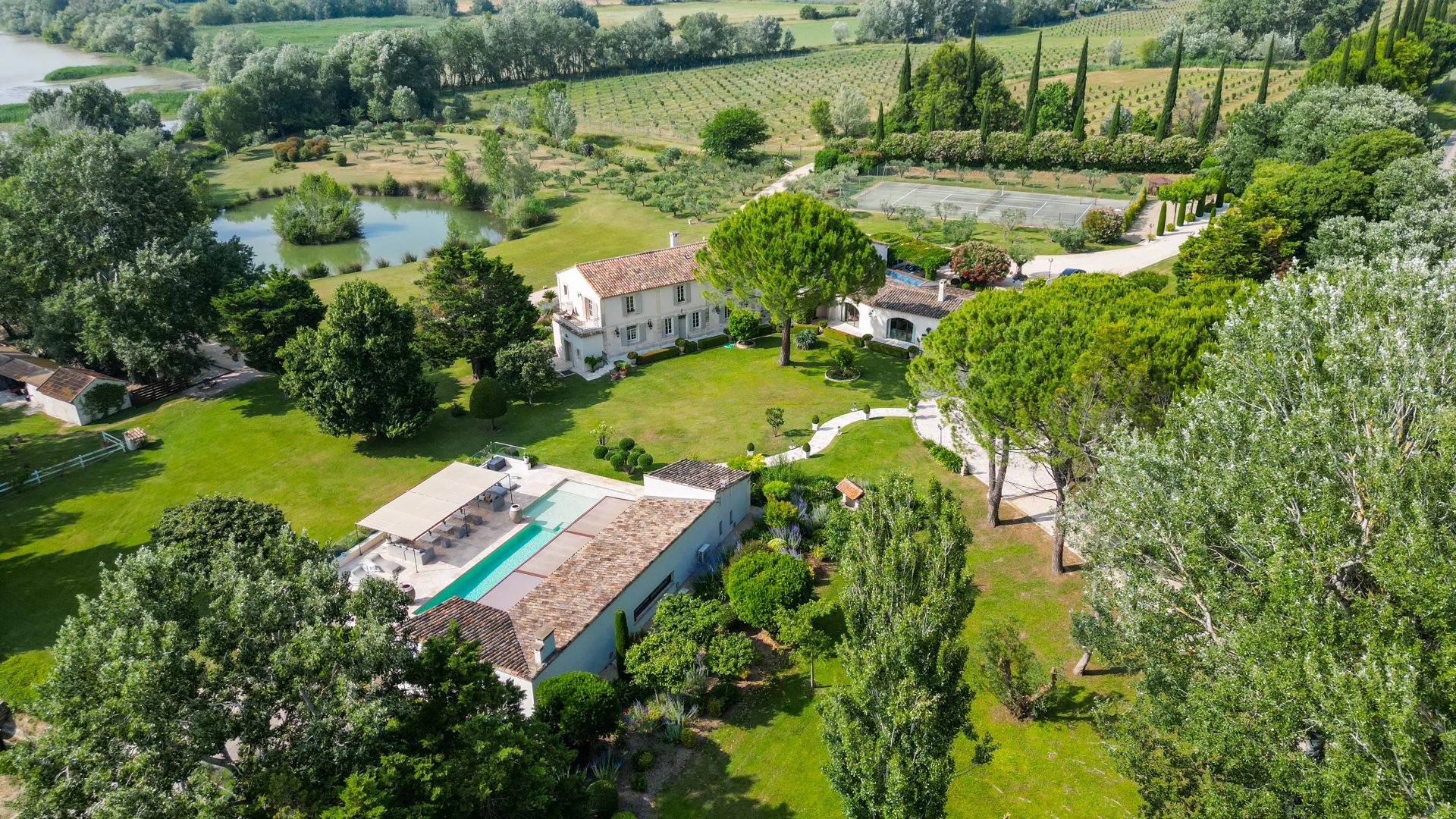 Arles, Provence-Alpes-Côte d’Azur, 13200, FR, ,Residential,For Sale,1987892