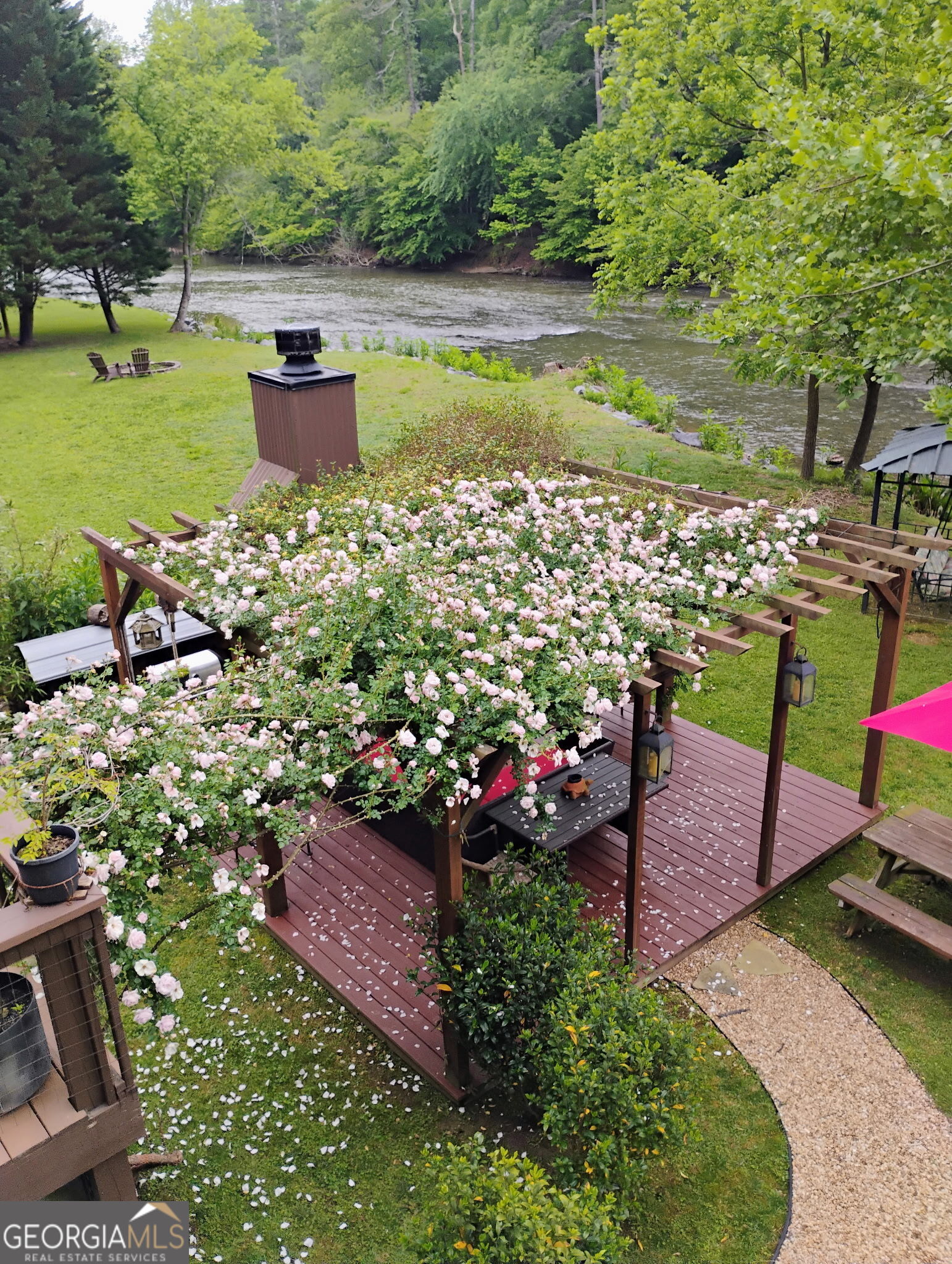Ellijay, Georgia, 30540, United States, 3 Bedrooms Bedrooms, ,3 BathroomsBathrooms,Residential,For Sale,2036628