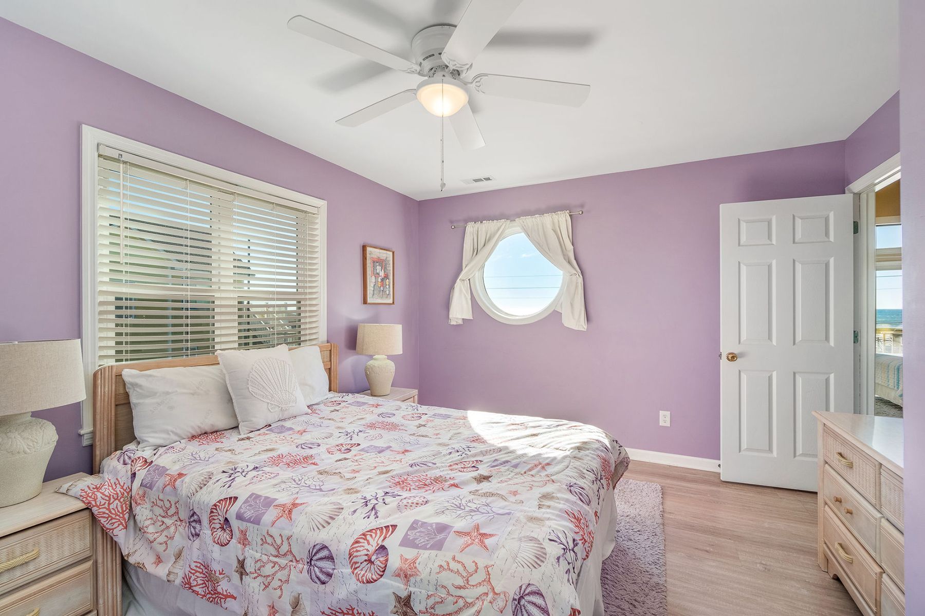  1914 Ocean Drive E, Emerald Isle, NC 28594 - 物件實景