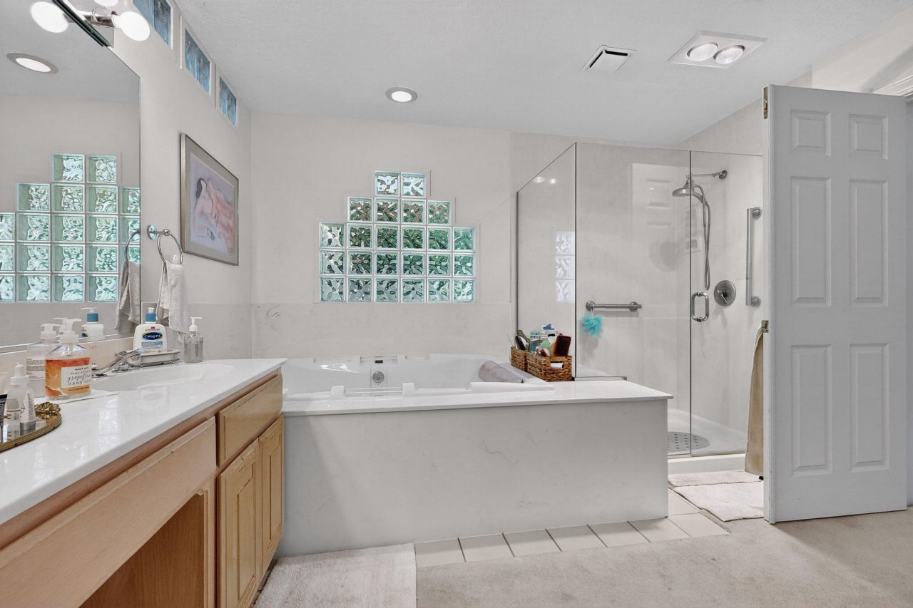 Albuquerque, New Mexico, 87112, United States, 4 Bedrooms Bedrooms, ,3 BathroomsBathrooms,Residential,For Sale,1917546