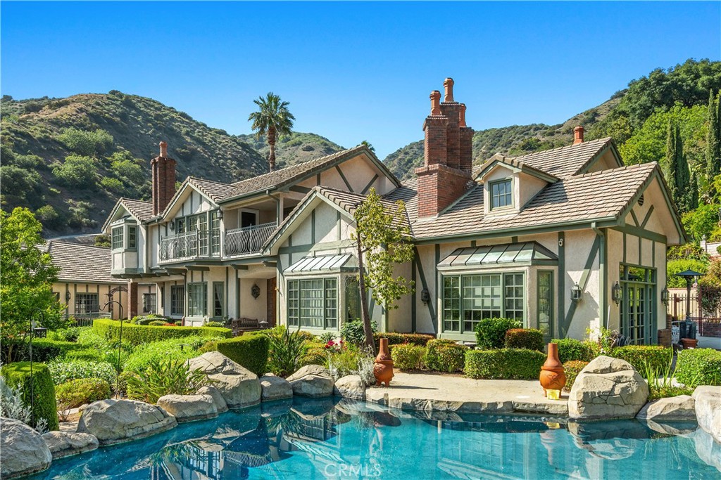 Glendora, California, 91741, United States, 5 Bedrooms Bedrooms, ,6 BathroomsBathrooms,Residential,For Sale,1828291