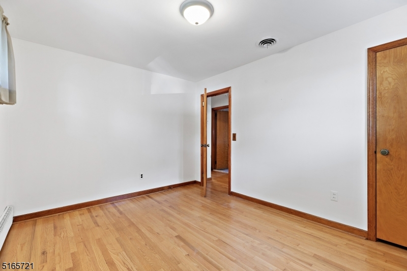 Clifton City, New Jersey, 07013-1523, United States, 3 Bedrooms Bedrooms, ,1 BathroomBathrooms,Residential,For Sale,1944968