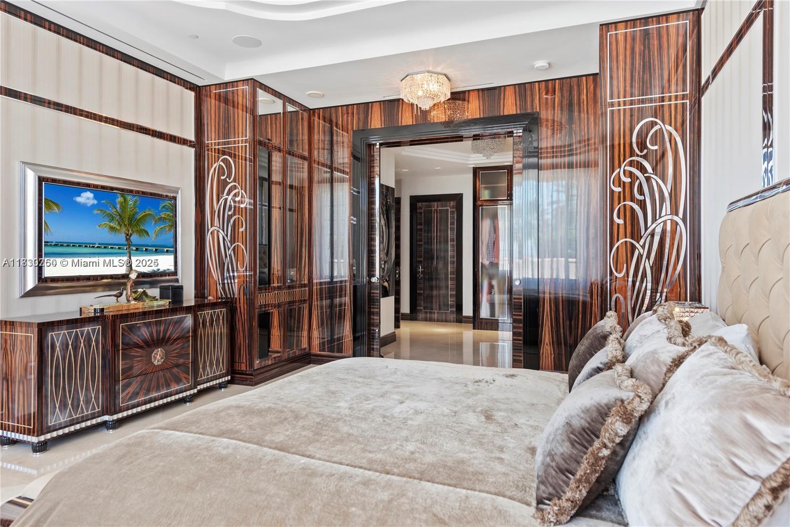 Miami Beach, Florida, 33109, United States, 6 Bedrooms Bedrooms, ,8 BathroomsBathrooms,Residential,For Sale,1876435