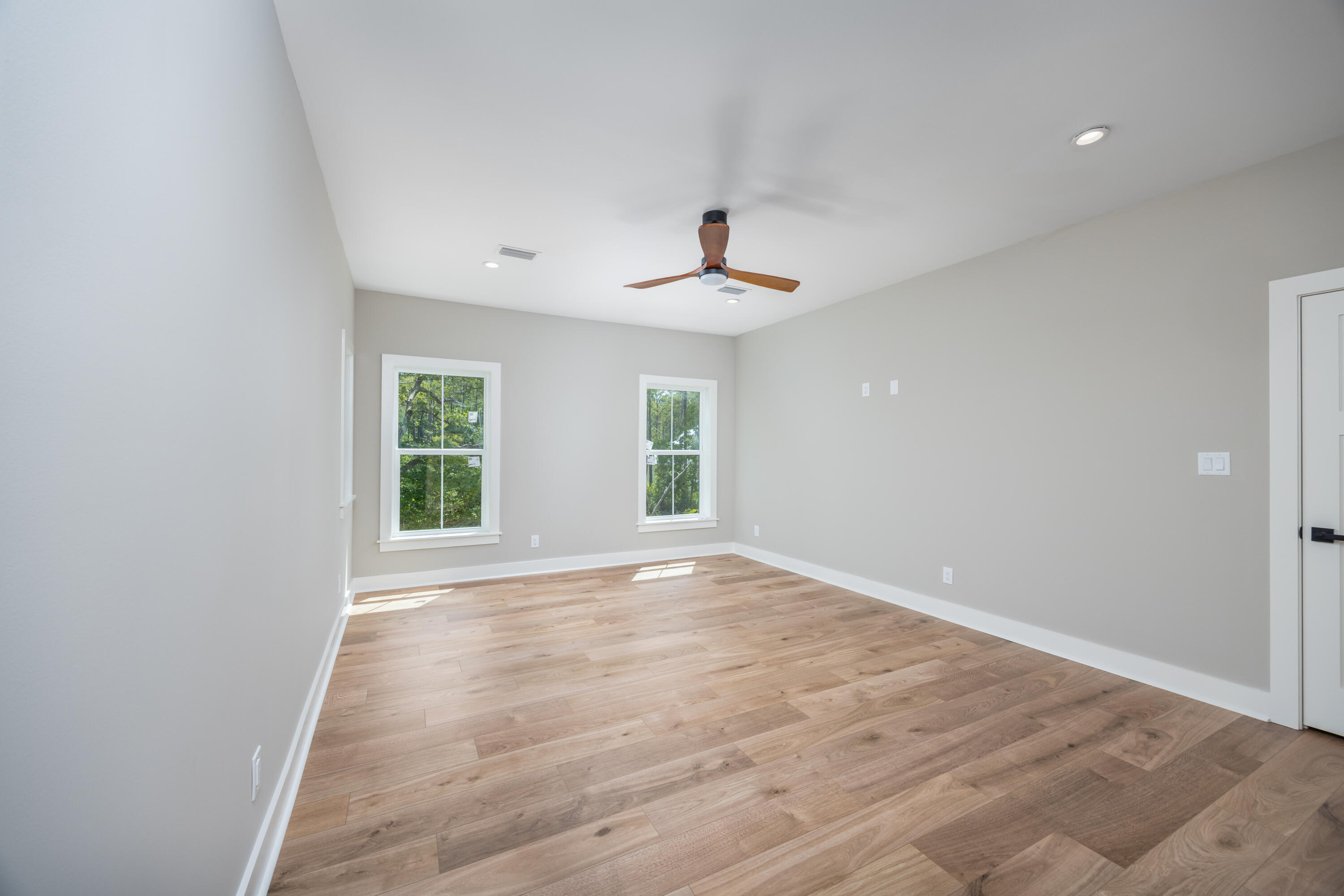 Freeport, Florida, 32439, United States, 4 Bedrooms Bedrooms, ,4 BathroomsBathrooms,Residential,For Sale,1896643