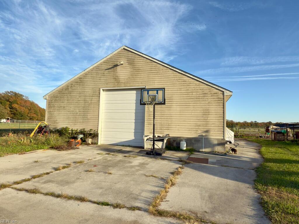 Virginia Beach Va, Virginia, 23457, United States, 4 Bedrooms Bedrooms, ,3 BathroomsBathrooms,Residential,For Sale,1989088