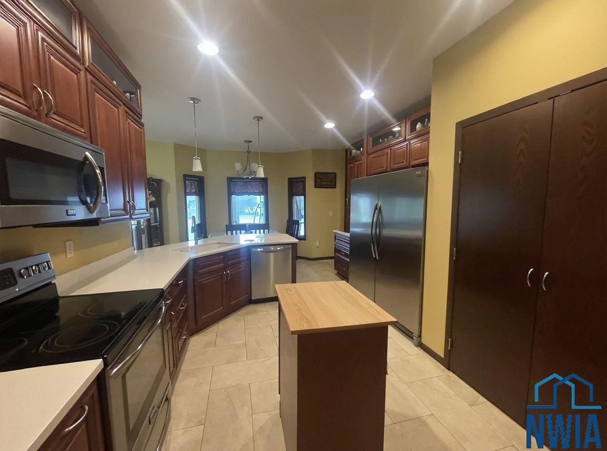 Sioux City, Iowa, 51103, United States, 4 Bedrooms Bedrooms, ,3 BathroomsBathrooms,Residential,For Sale,1975757