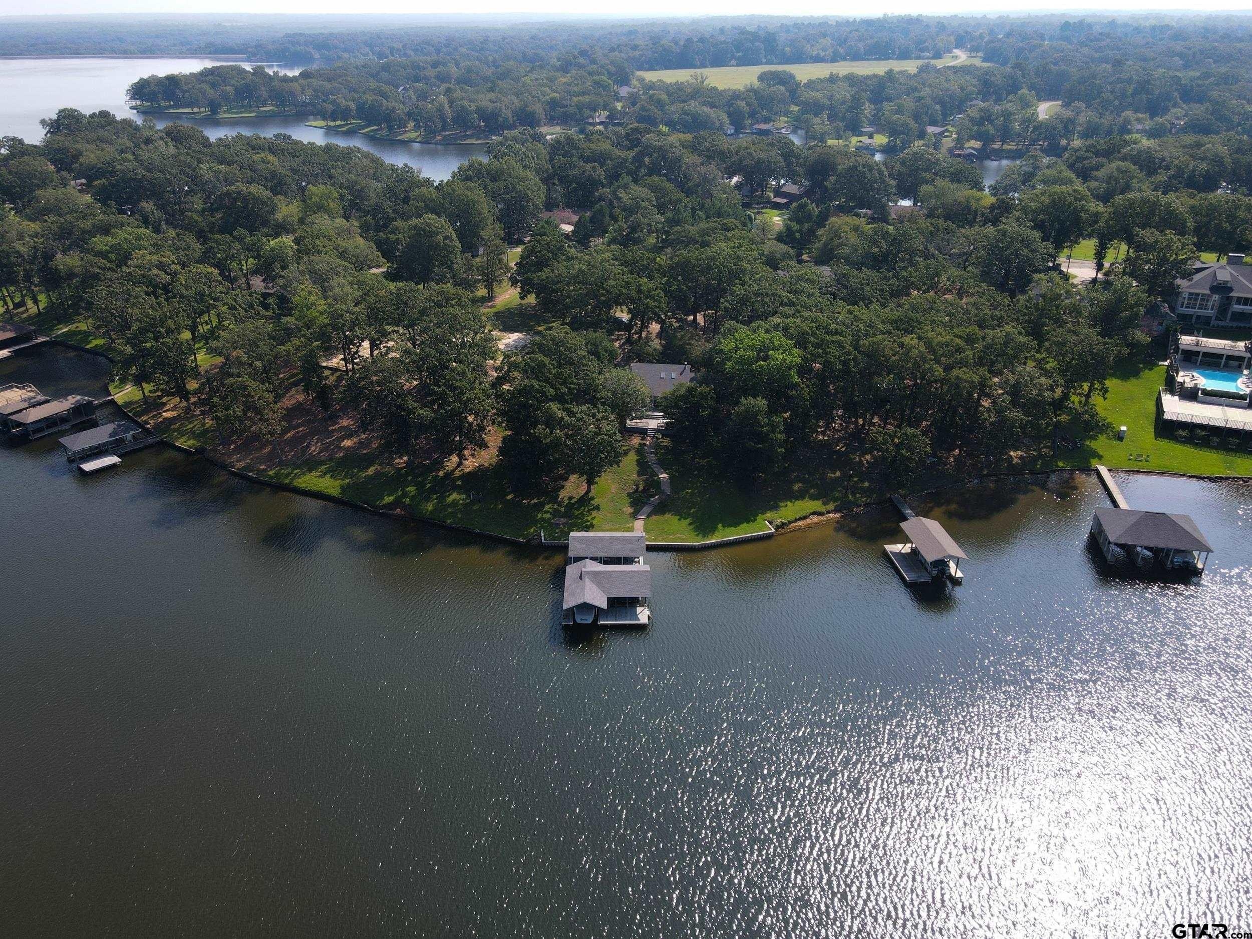 Pittsburg, Texas, 75686, United States, 3 Bedrooms Bedrooms, ,3 BathroomsBathrooms,Residential,For Sale,1977166