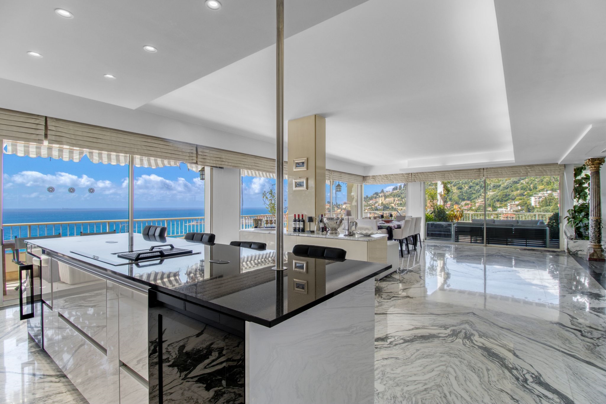  Exceptional Menton Garavan Penthouse: Breathtaking Sea Views - 物件實景