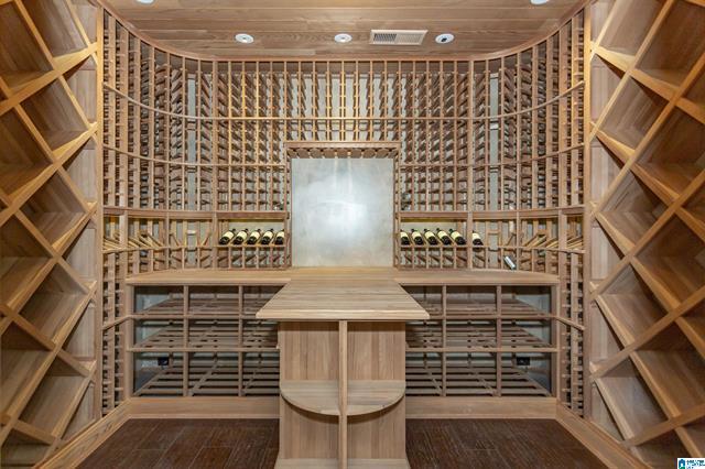 Calera, Alabama, 35040, United States, 5 Bedrooms Bedrooms, ,6 BathroomsBathrooms,Residential,For Sale,2006341