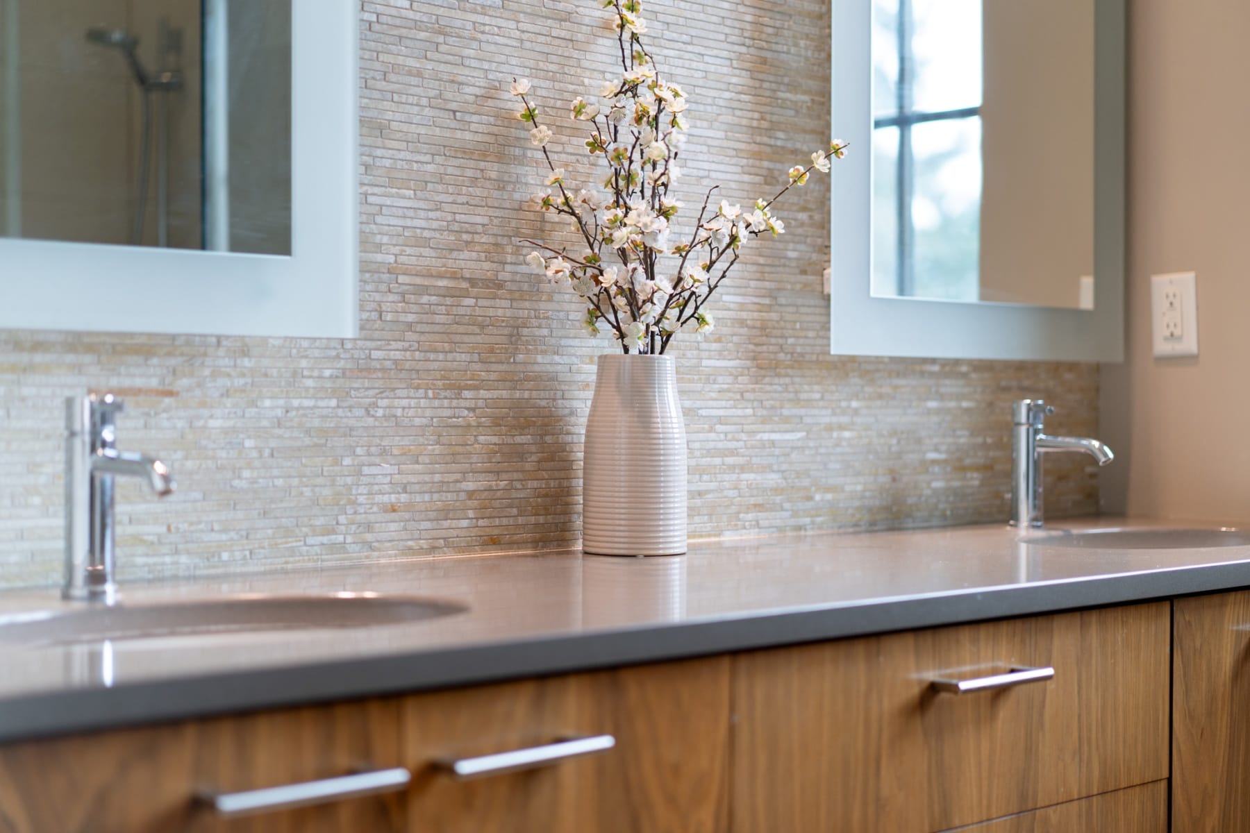  17001 NE FAIRVIEW DR Dundee, OR 97115 - 物件實景