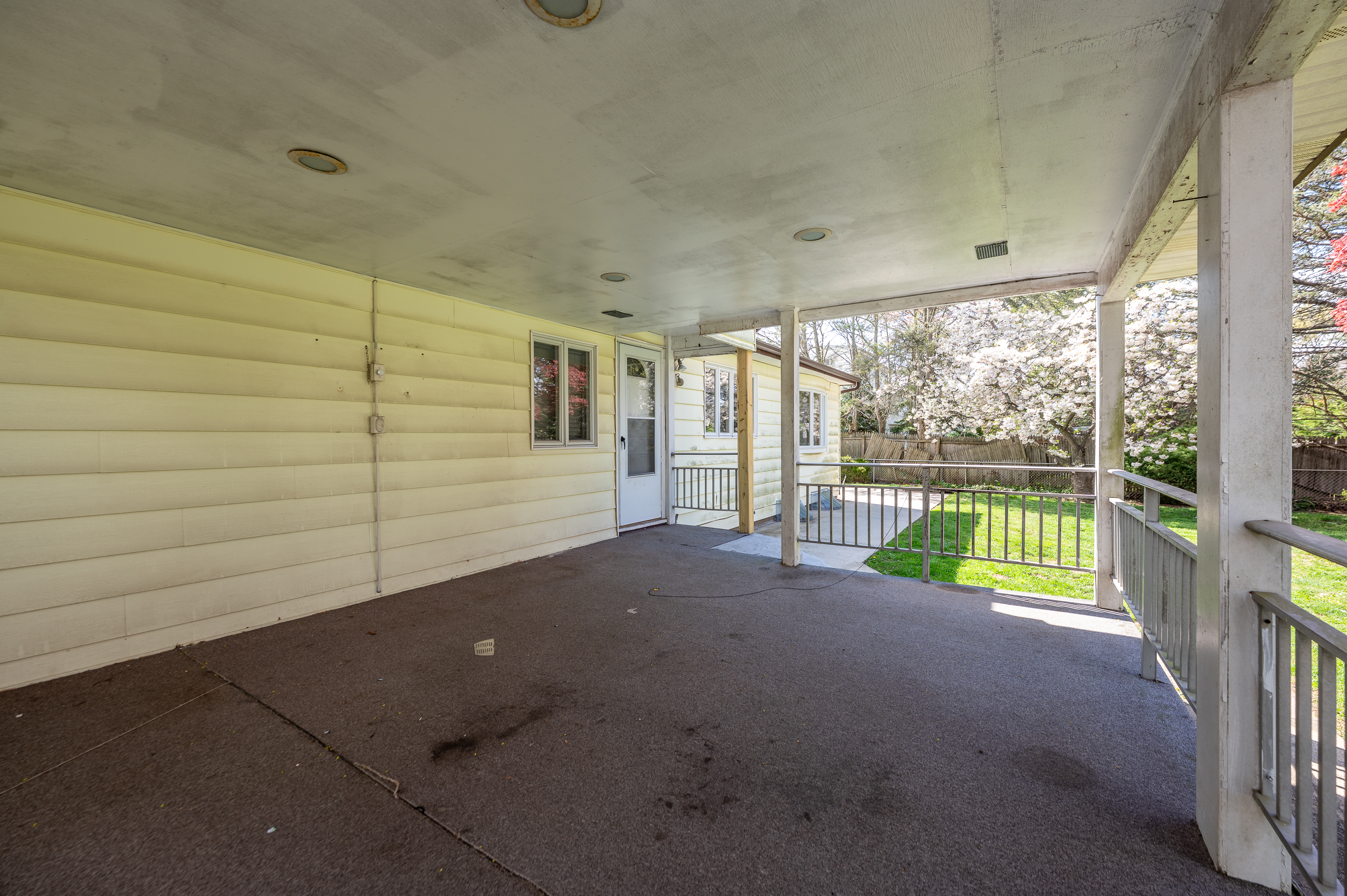  167 Maple Avenue, East Meadow, NY, 11554 - 物件實景