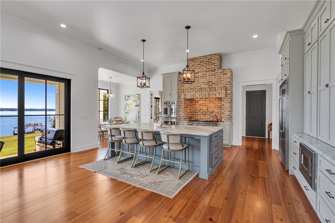 Townville, South Carolina, 29689, United States, 7 Bedrooms Bedrooms, ,7 BathroomsBathrooms,Residential,For Sale,1995643