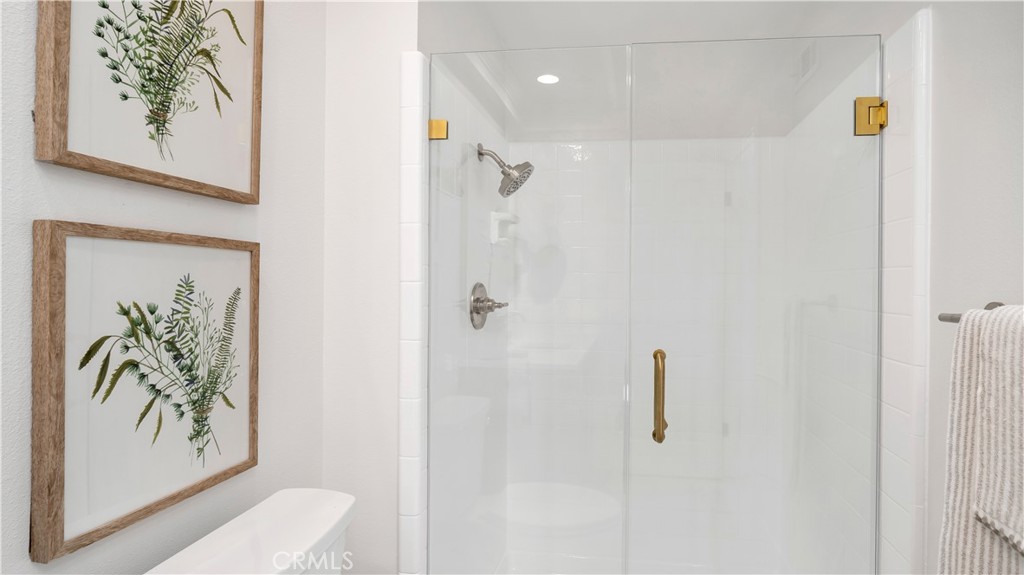 Lake Forest, California, 92630, United States, 4 Bedrooms Bedrooms, ,3 BathroomsBathrooms,Residential,For Sale,1987974