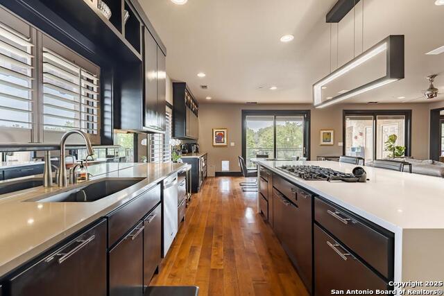 Kerrville, Texas, 78028, United States, 3 Bedrooms Bedrooms, ,5 BathroomsBathrooms,Residential,For Sale,2002540