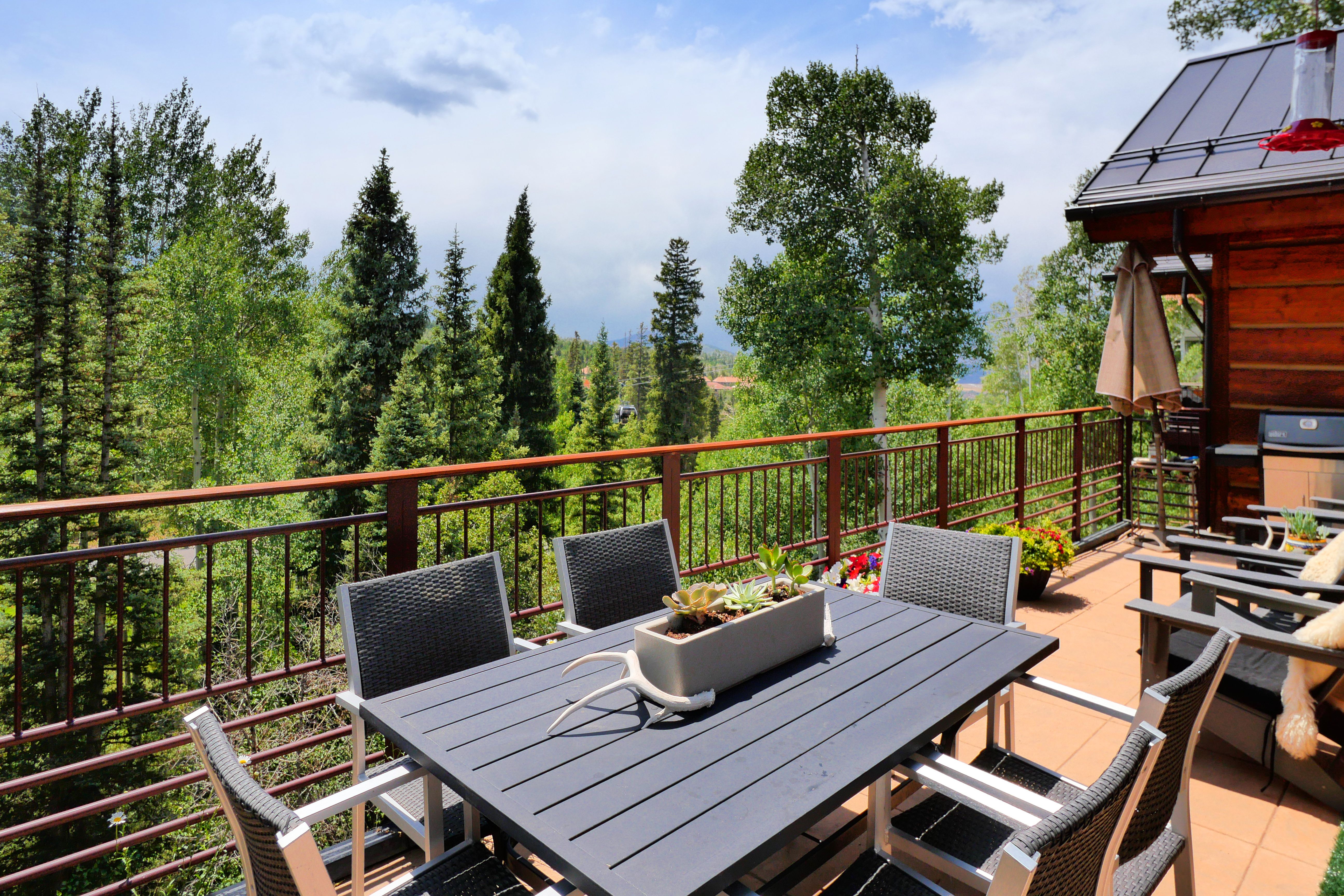  Luxury Condo Minutes from the Gondola - 物件實景