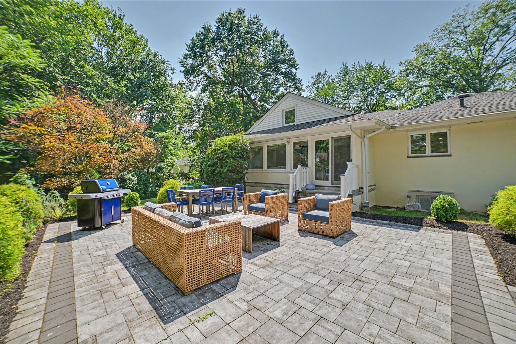  Sophisticated One-Level Ranch on a Beautiful Private Lot - 物件實景