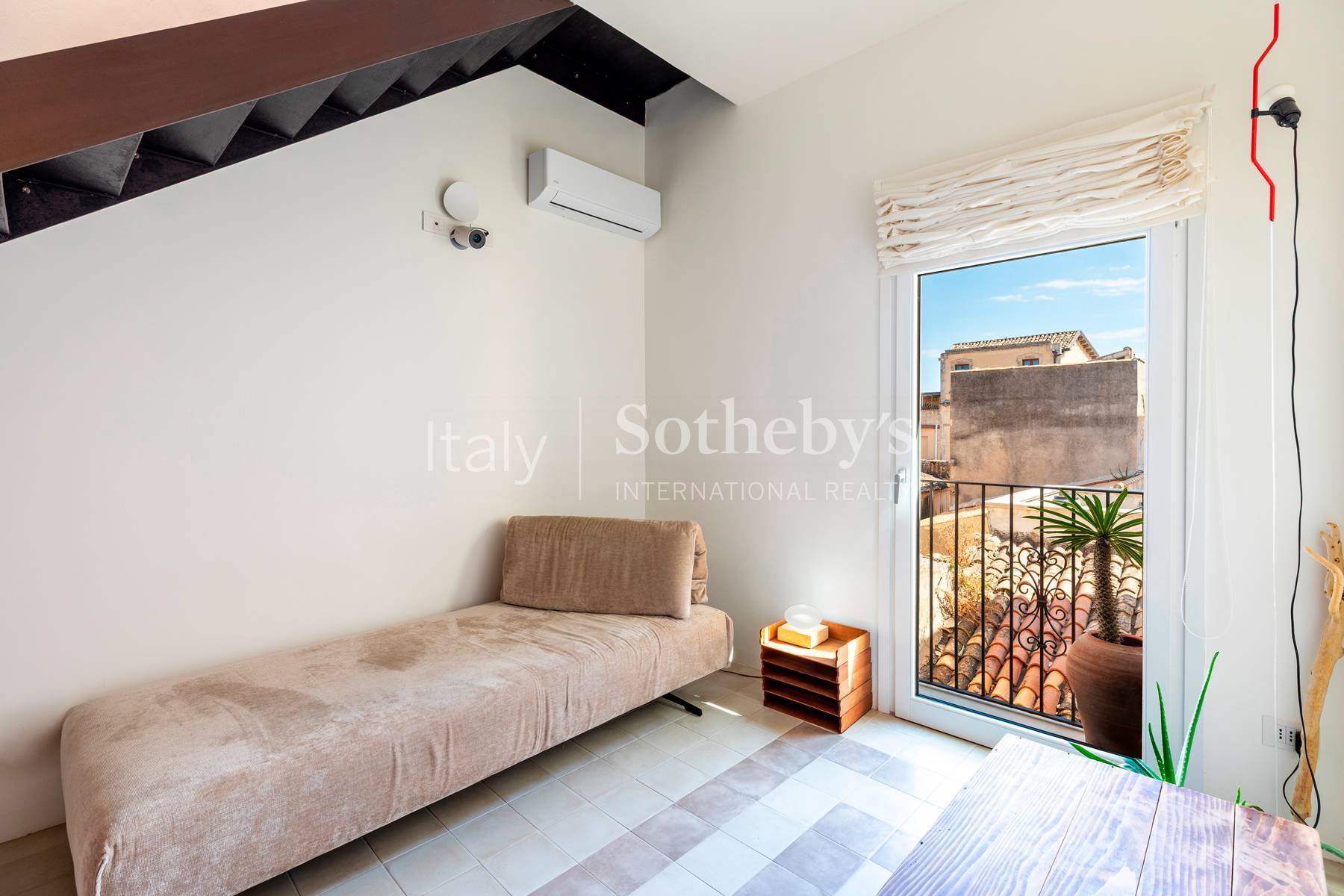 An elegant detached house with a terrace in the heart of Noto - 物件實景