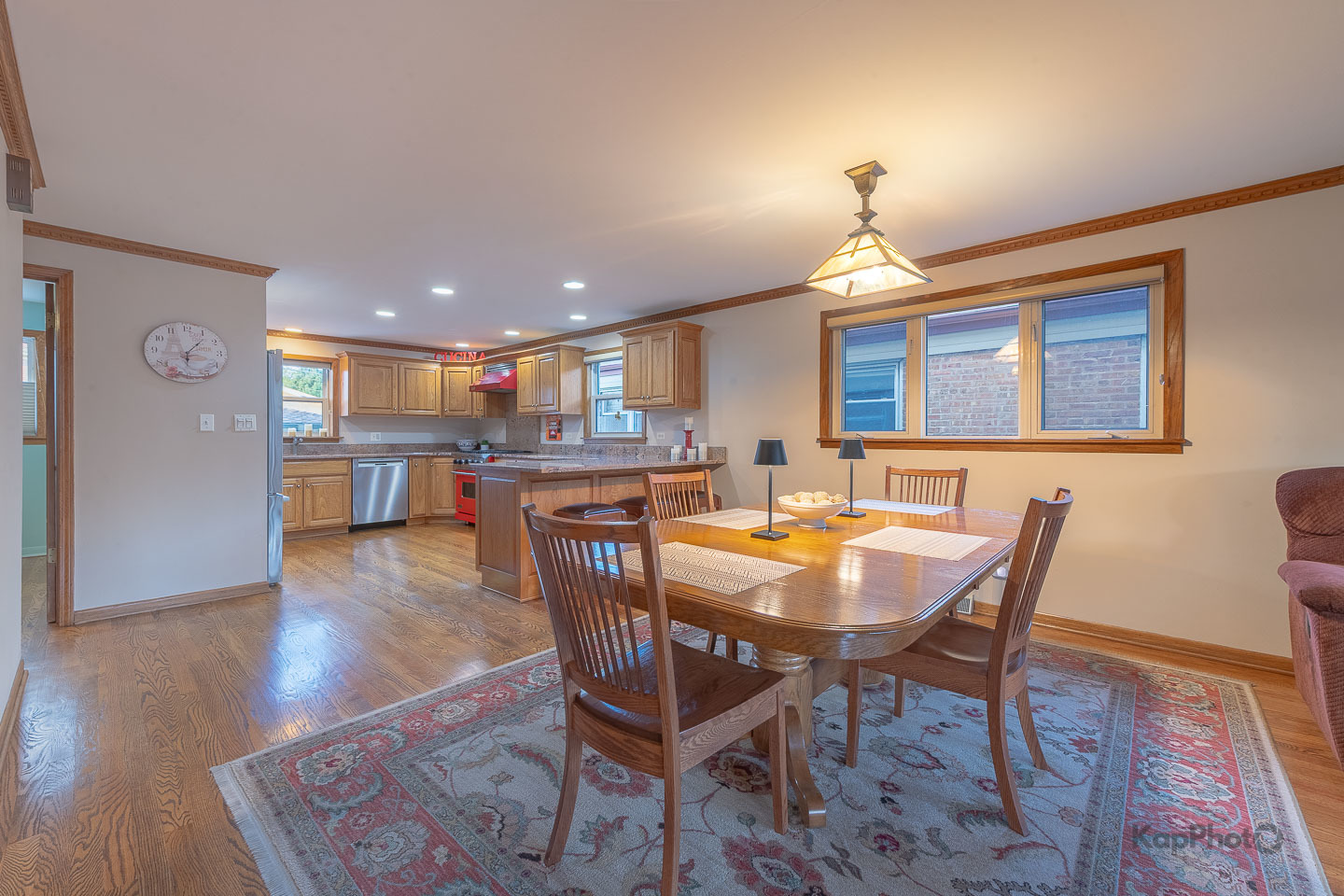 Chicago, Illinois, 60609, United States, 4 Bedrooms Bedrooms, ,3 BathroomsBathrooms,Residential,For Sale,1976093