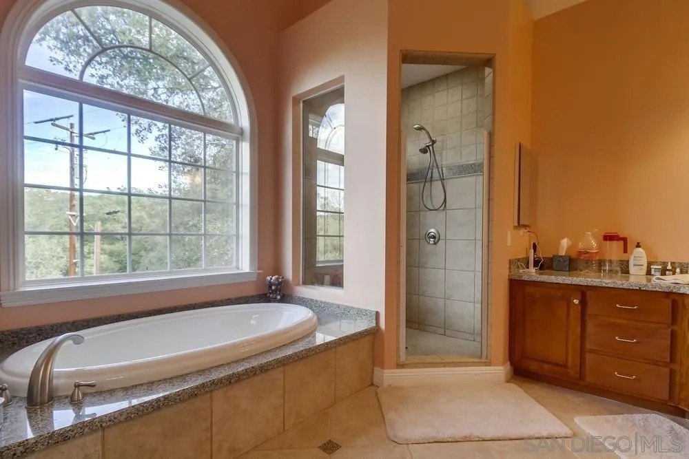 Julian, California, 92036, United States, 5 Bedrooms Bedrooms, ,5 BathroomsBathrooms,Residential,For Sale,1997382