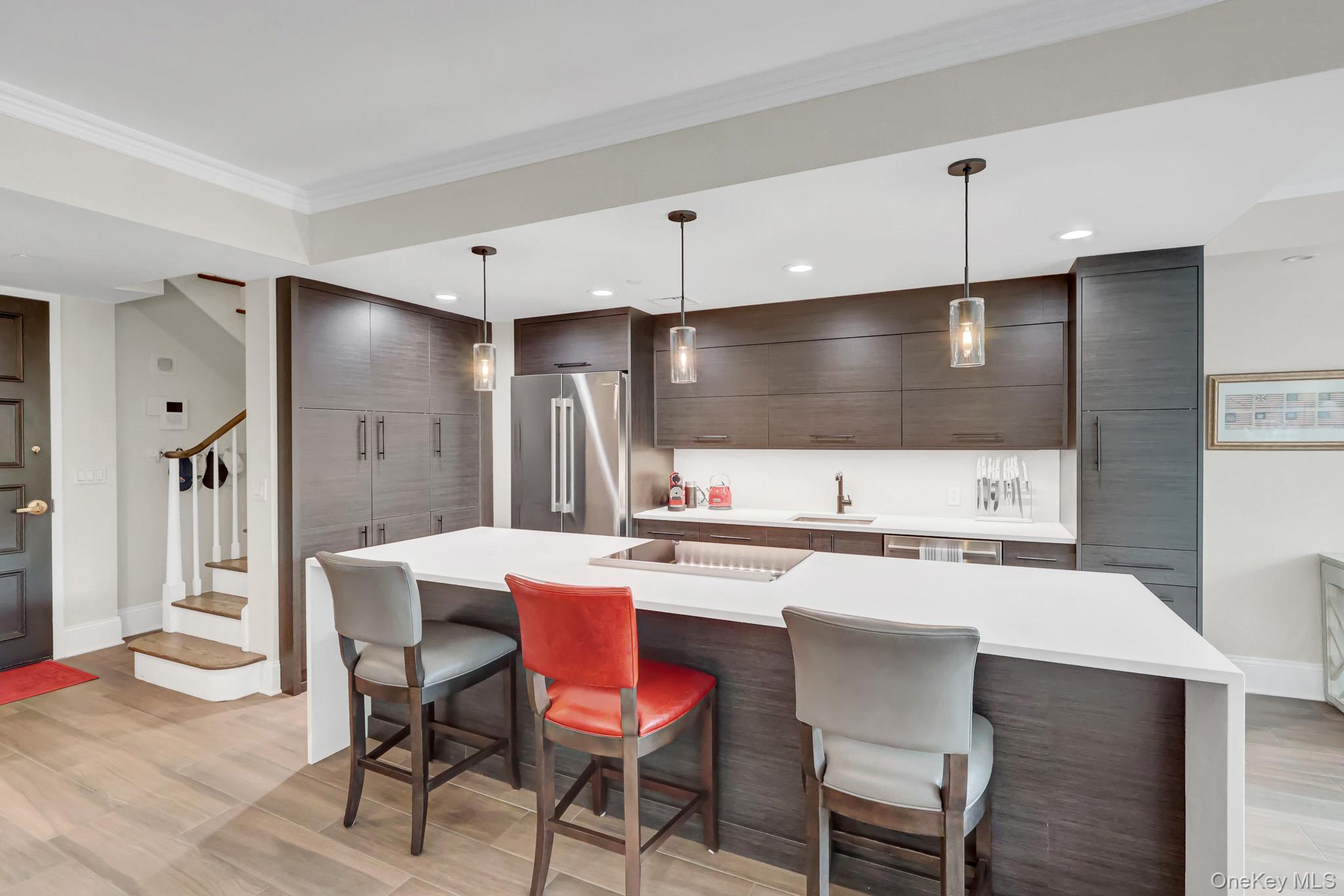  111 Cherry Valley Avenue, Garden City, NY, 11530 - 物件實景