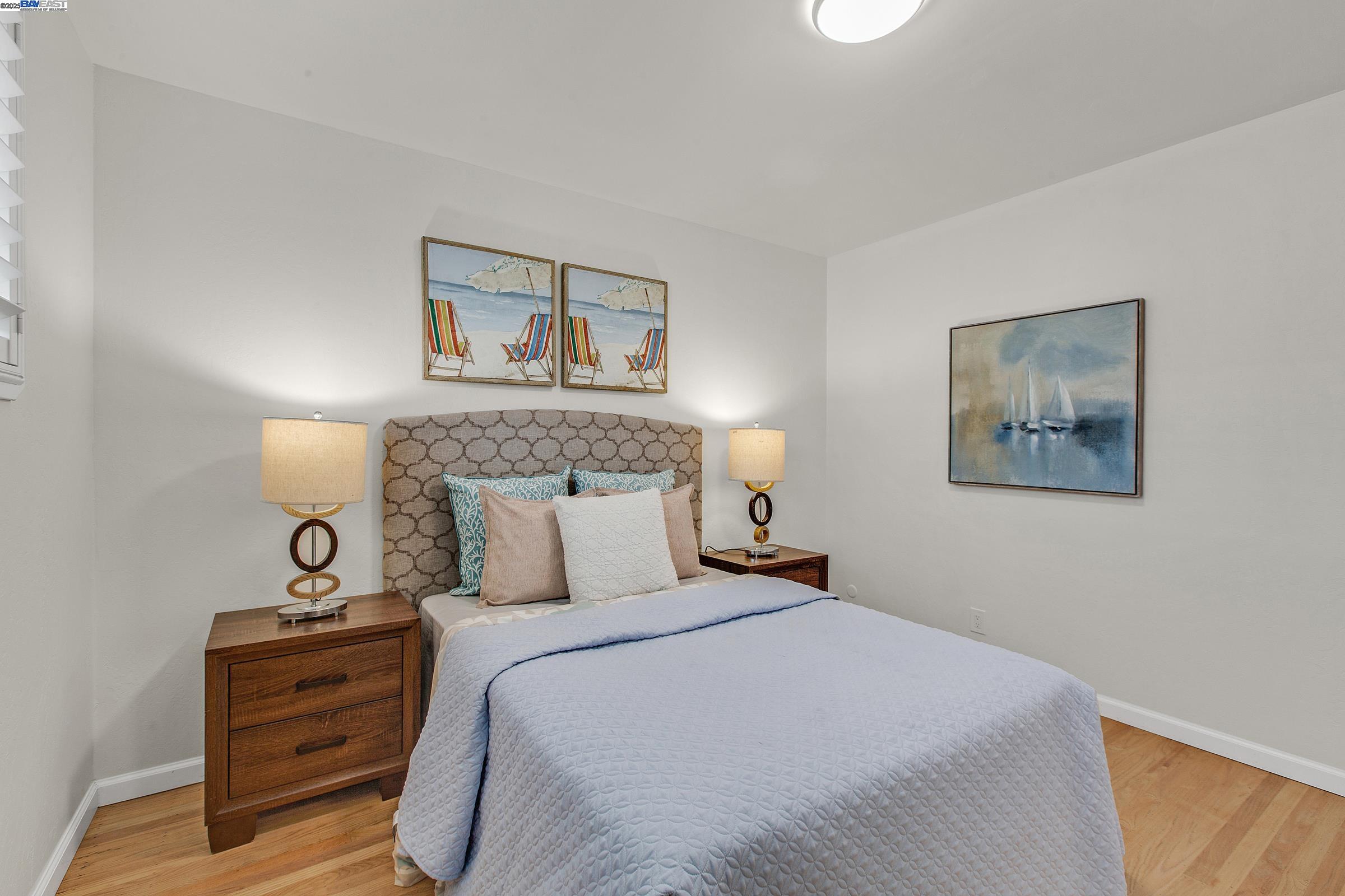 Hayward, California, 94544, United States, 6 Bedrooms Bedrooms, ,2 BathroomsBathrooms,Residential,For Sale,1868213