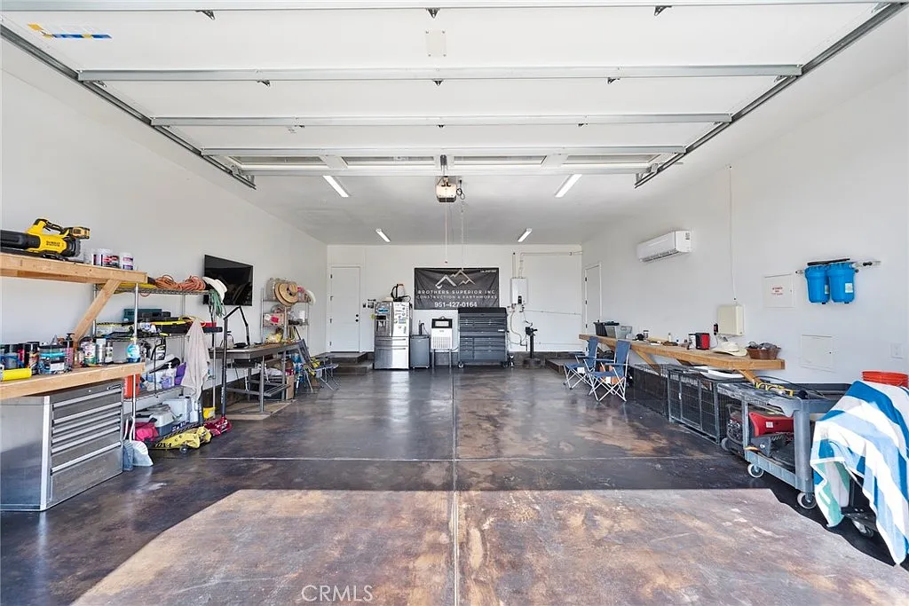 Cherry Valley, California, 92223, United States, 4 Bedrooms Bedrooms, ,3 BathroomsBathrooms,Residential,For Sale,1983713