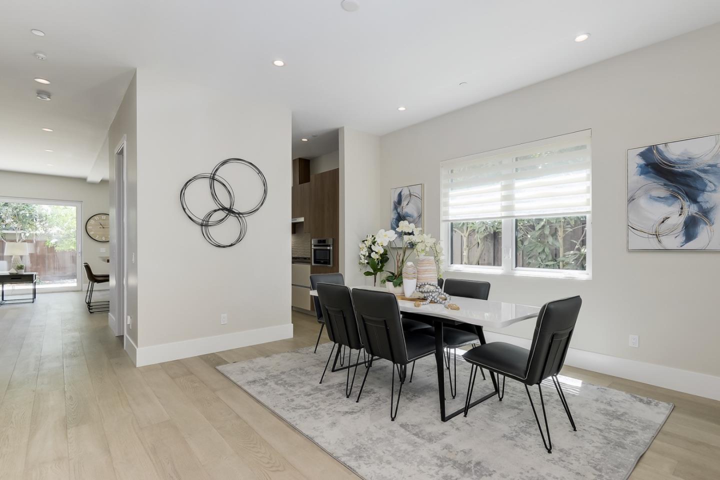 Menlo Park, California, 94025, United States, 5 Bedrooms Bedrooms, ,6 BathroomsBathrooms,Residential,For Sale,1927394