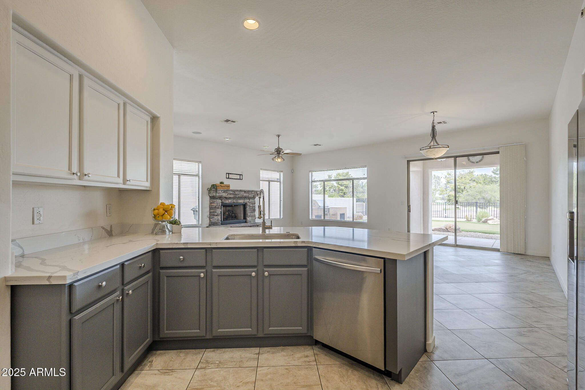 Phoenix, Arizona, 85042, United States, 3 Bedrooms Bedrooms, ,Residential,For Sale,1939131