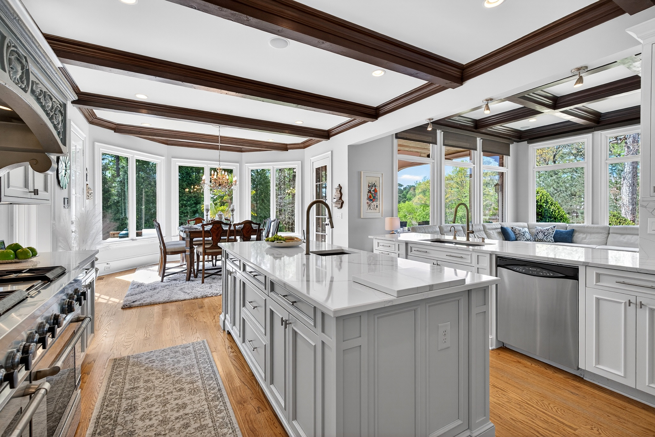  Luxury French Estate with Sweeping Golf Course Views - 物件實景