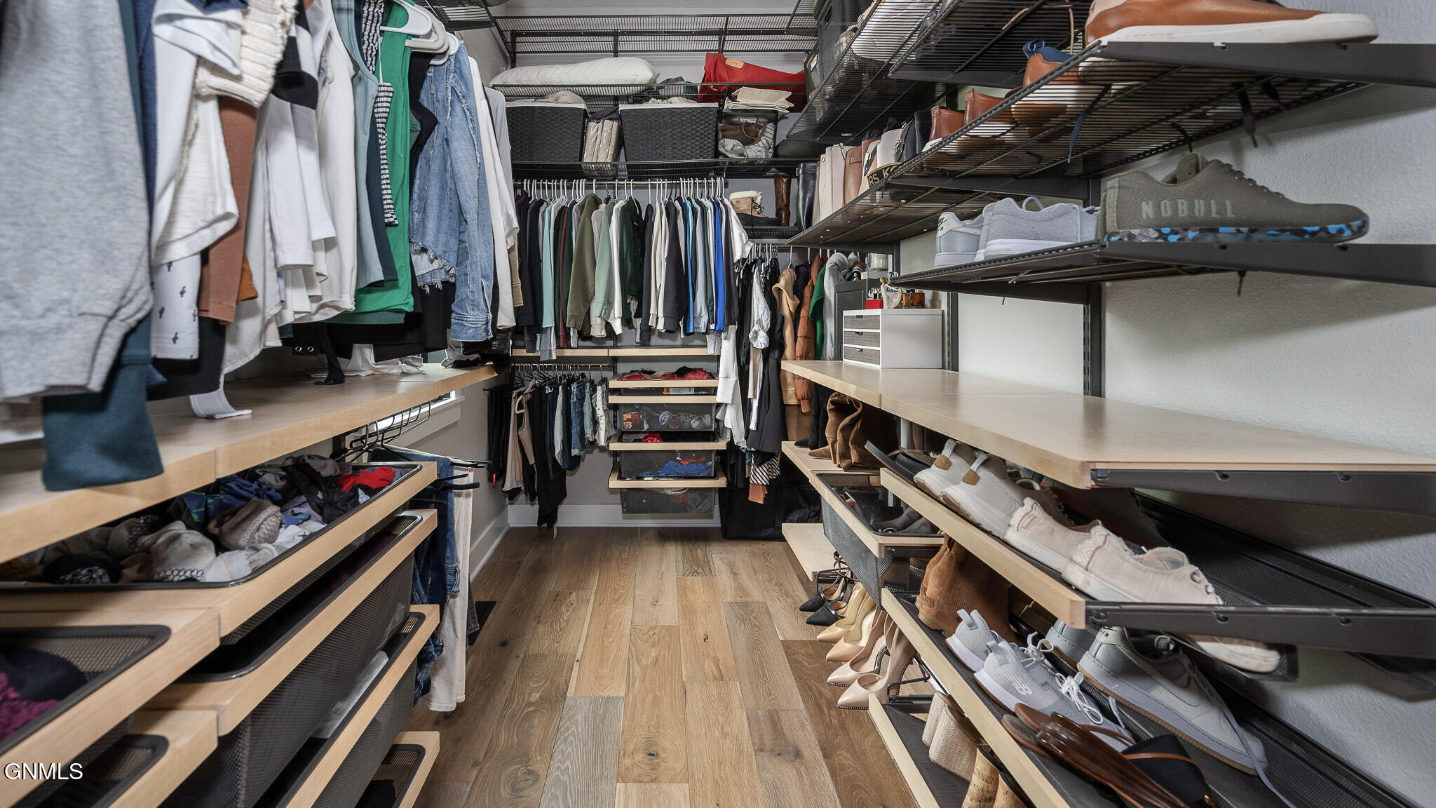 Bismarck, North Dakota, 58504, United States, 6 Bedrooms Bedrooms, ,4 BathroomsBathrooms,Residential,For Sale,1982102