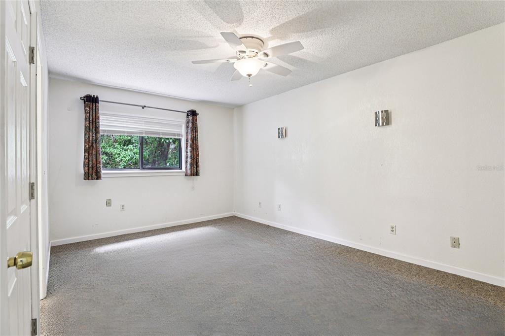 Port Orange, Florida, 32127, United States, 5 Bedrooms Bedrooms, ,4 BathroomsBathrooms,Residential,For Sale,1857697