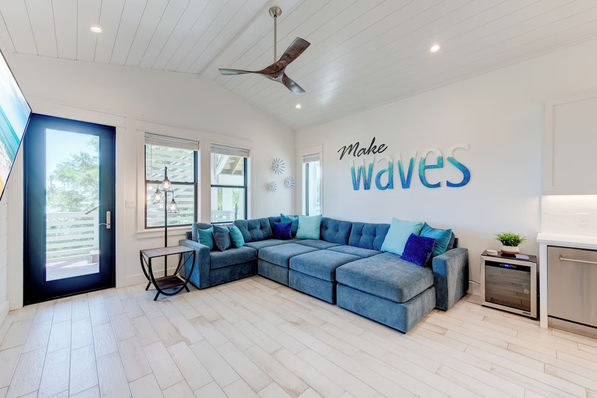 Port Aransas, Texas, 78373, United States, 5 Bedrooms Bedrooms, ,4 BathroomsBathrooms,Residential,For Sale,1982131