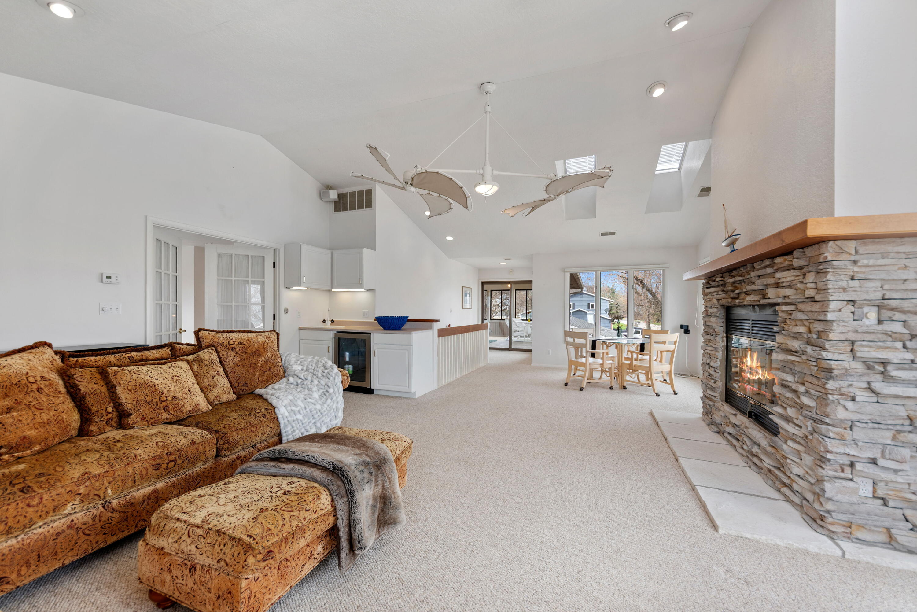 New Buffalo, Michigan, 49117, United States, 4 Bedrooms Bedrooms, ,5 BathroomsBathrooms,Residential,For Sale,1918730