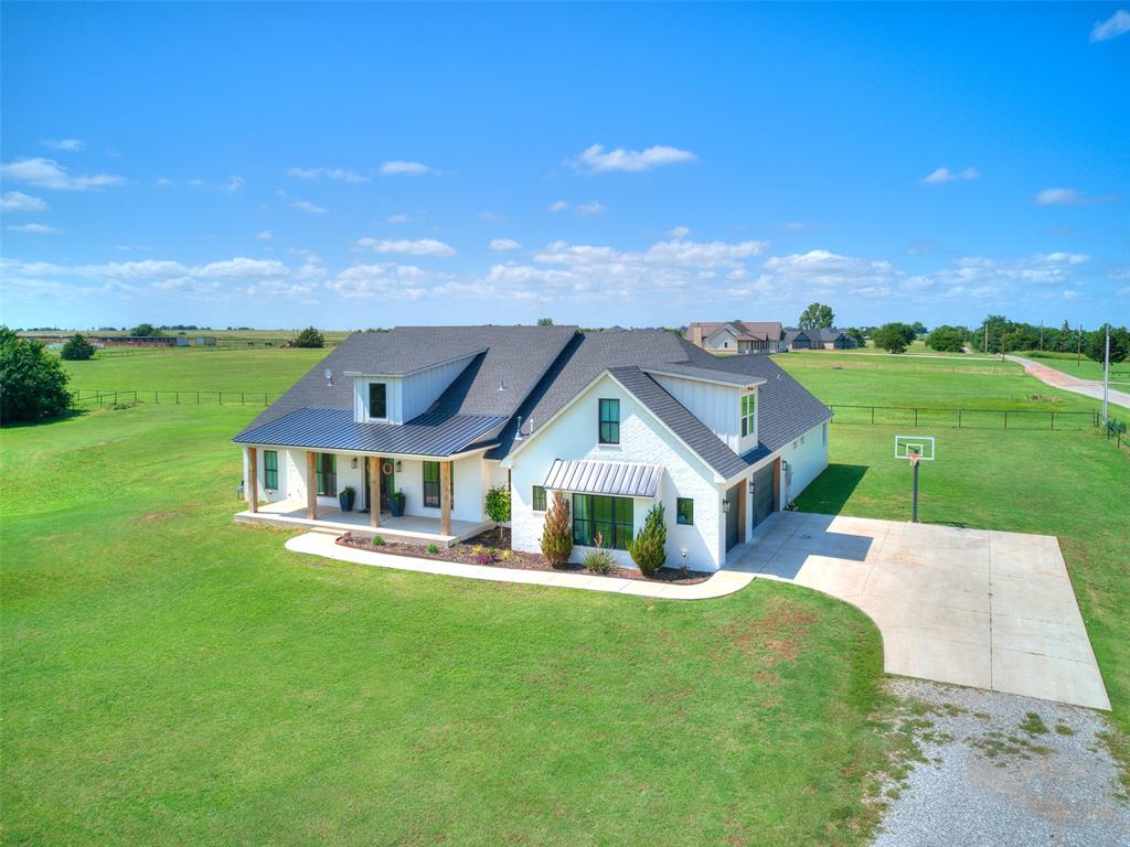 Piedmont, Oklahoma, 73078, United States, 4 Bedrooms Bedrooms, ,6 BathroomsBathrooms,Residential,For Sale,1974155