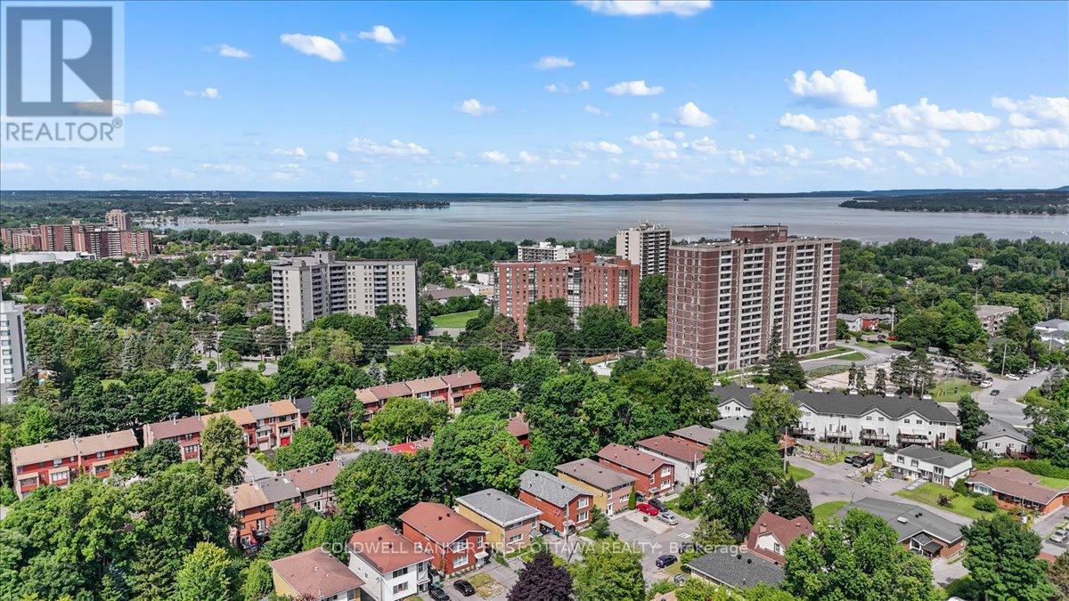 Ottawa, Ontario, K2B 6B9, CA, 7 Bedrooms Bedrooms, ,3 BathroomsBathrooms,Residential,For Sale,1903651