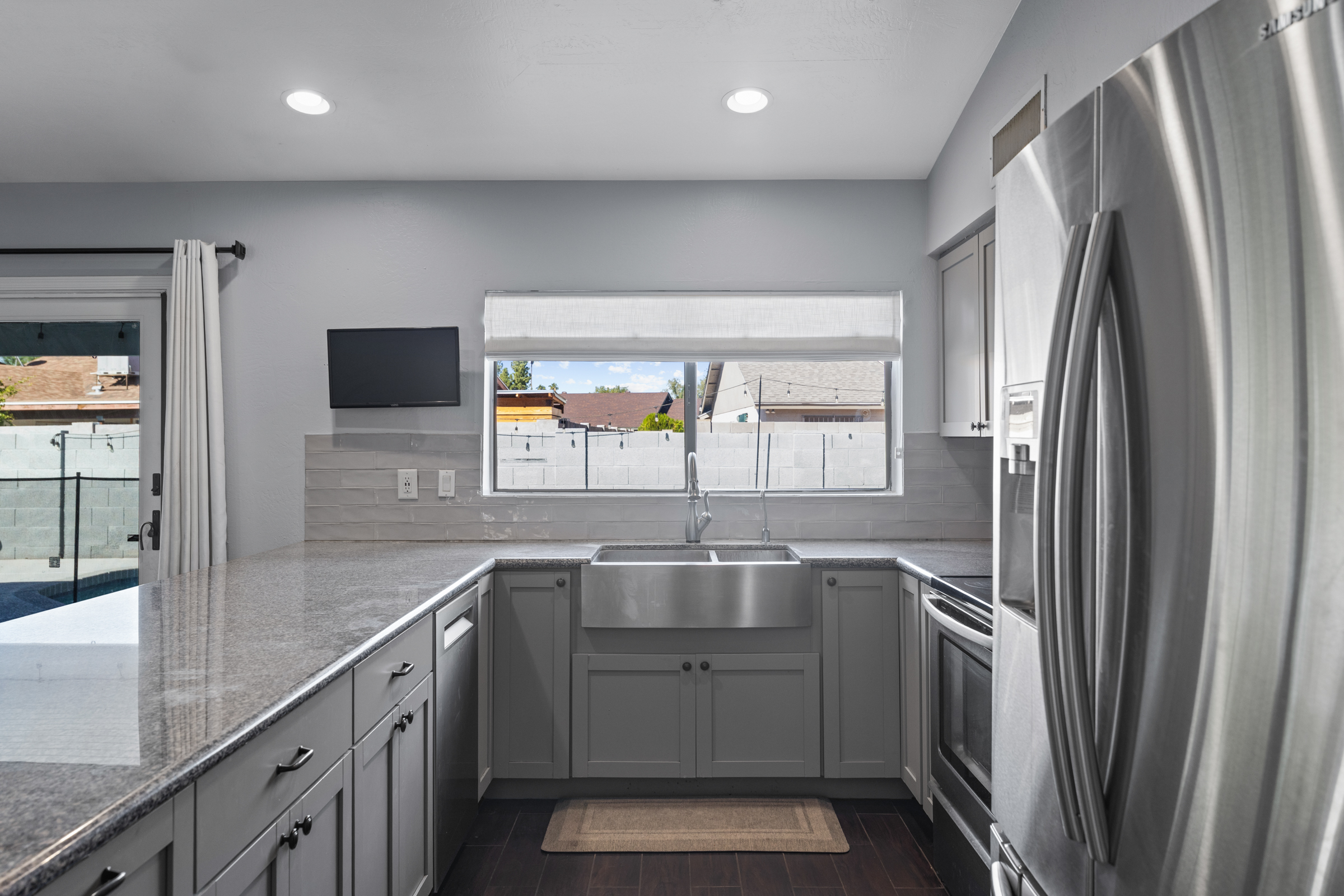 Tempe, Arizona, 85283, United States, 4 Bedrooms Bedrooms, ,2 BathroomsBathrooms,Residential,For Sale,1976655