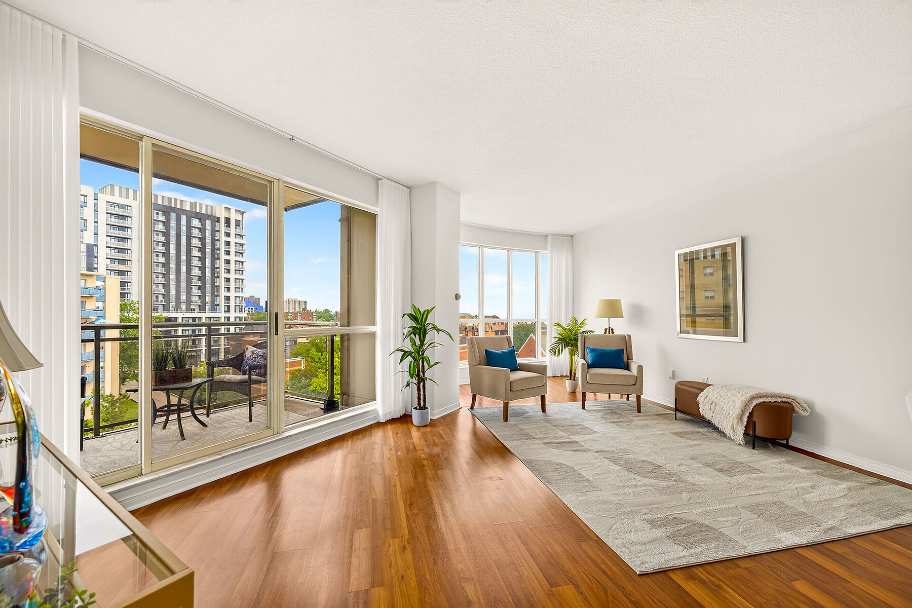  Desirable Waterfront Condo - 物件實景