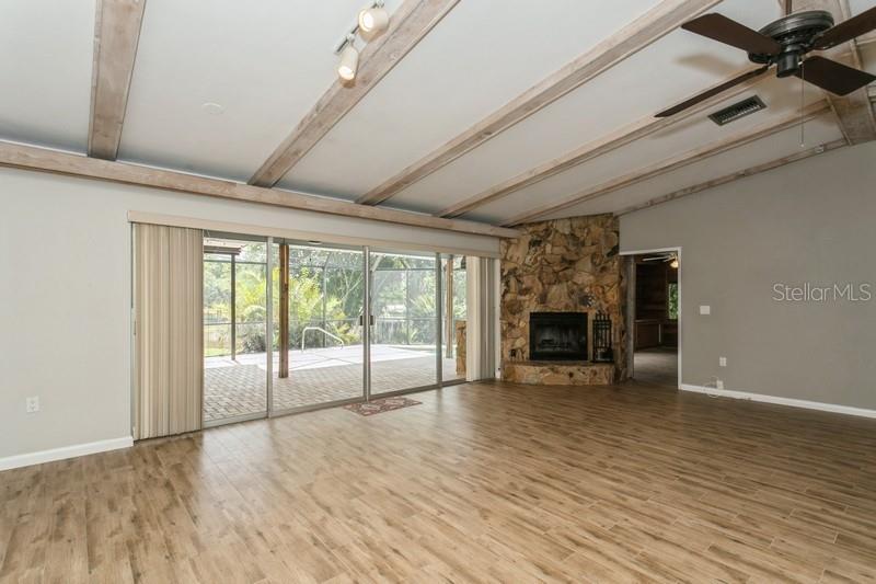 Dunedin, Florida, 34698, United States, 3 Bedrooms Bedrooms, ,2 BathroomsBathrooms,Residential,For Sale,1857306