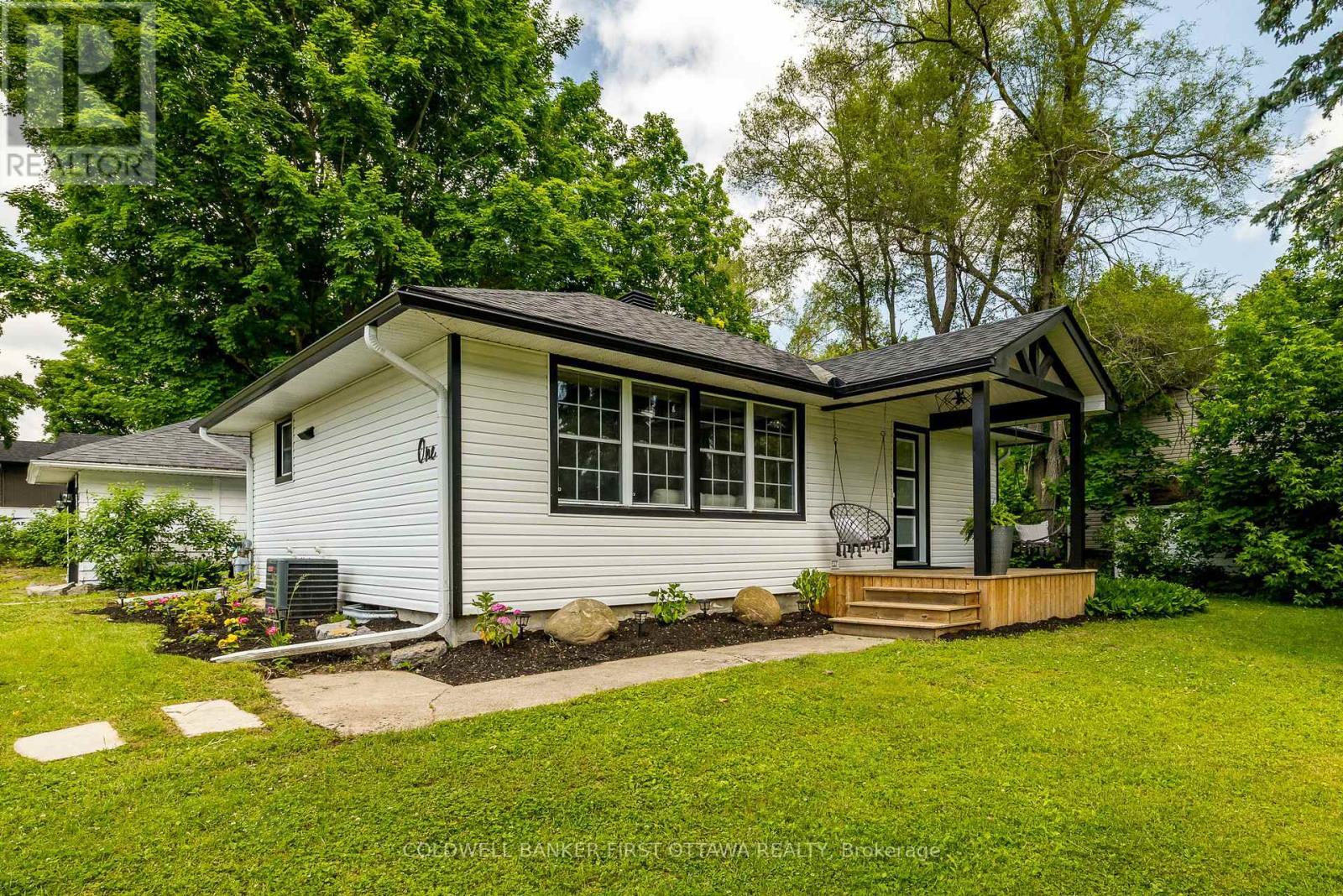 STITTSVILLE, Ontario, K2S 1P8, CA, 2 Bedrooms Bedrooms, ,1 BathroomBathrooms,Residential,For Sale,1907664