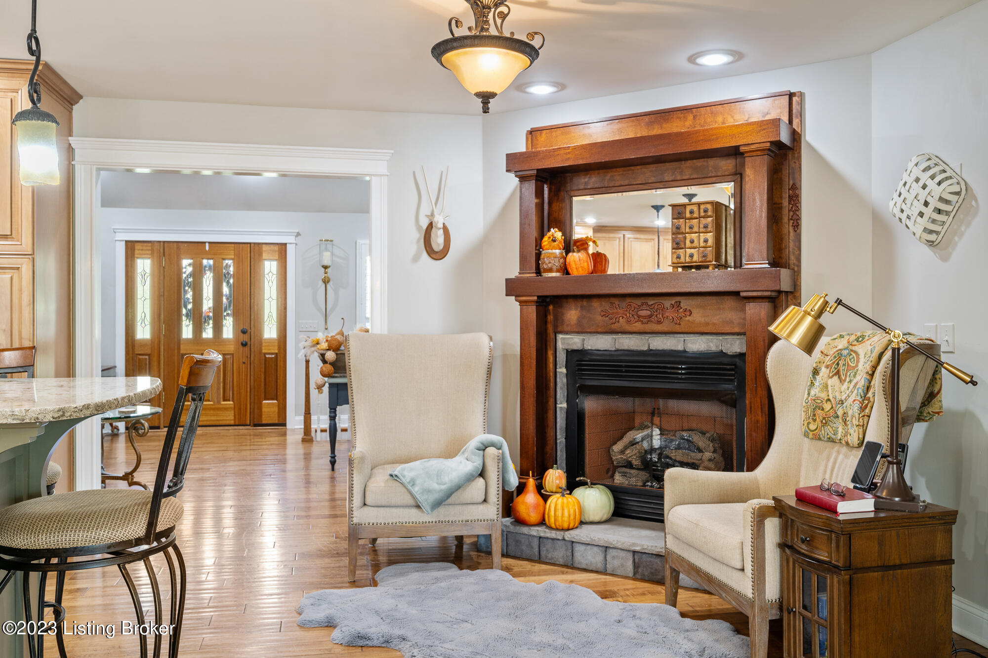 La Grange, Kentucky, 40031, United States, 5 Bedrooms Bedrooms, ,3 BathroomsBathrooms,Residential,For Sale,1793584