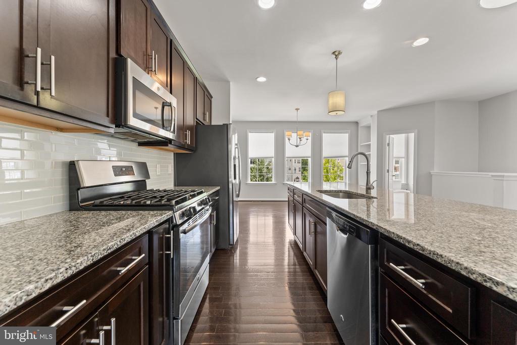 Fredericksburg, Virginia, 22401, United States, 4 Bedrooms Bedrooms, ,4 BathroomsBathrooms,Residential,For Sale,1827439