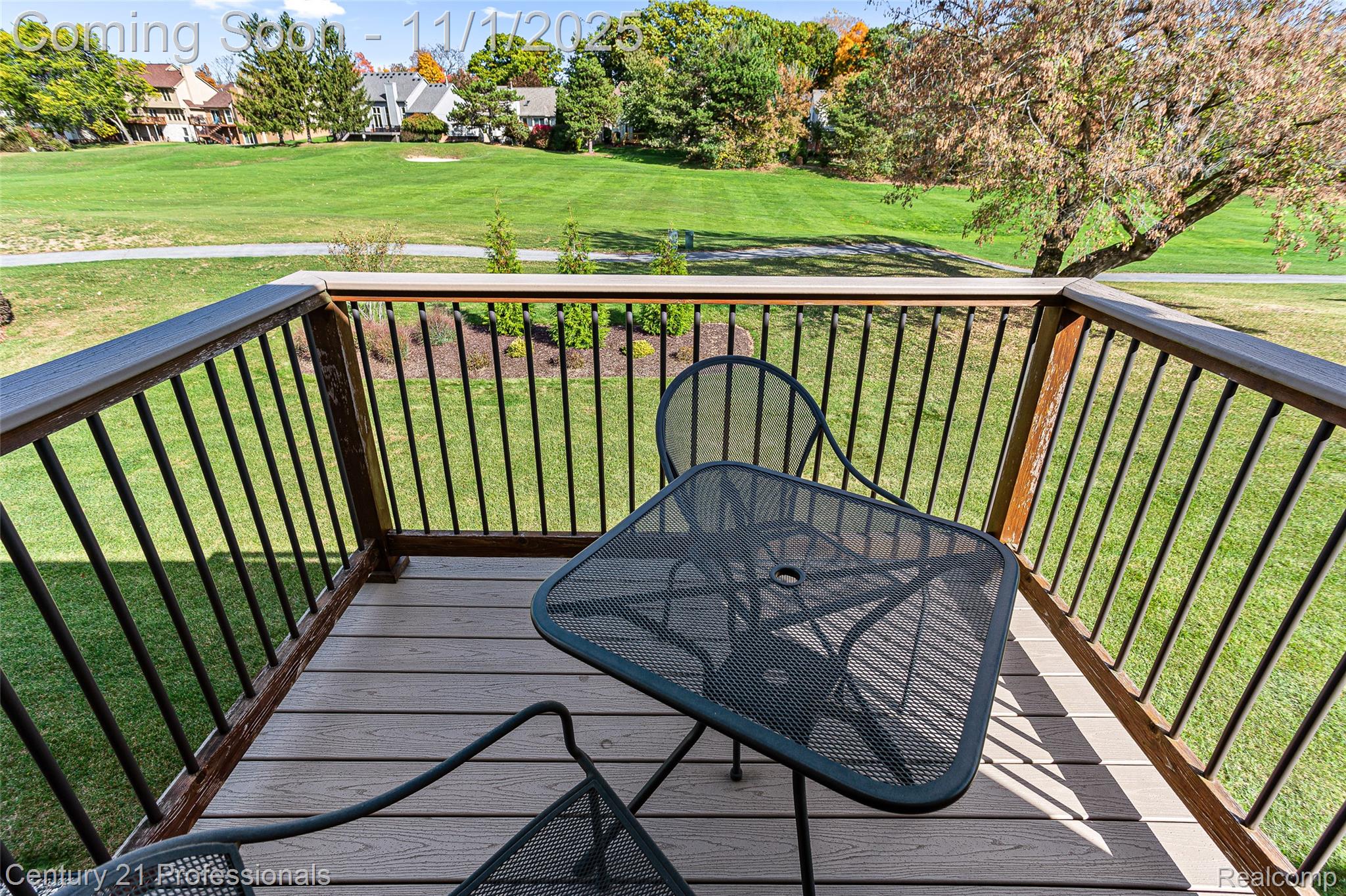 FarmingtonHills, Michigan, 48331, United States, 3 Bedrooms Bedrooms, ,3 BathroomsBathrooms,Residential,For Sale,1983371