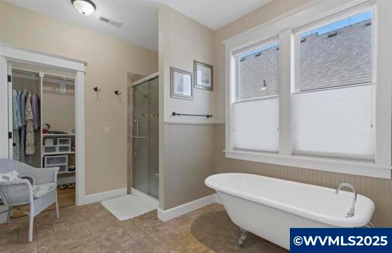 Salem, Oregon, 97306, United States, 4 Bedrooms Bedrooms, ,3 BathroomsBathrooms,Residential,For Sale,1989443